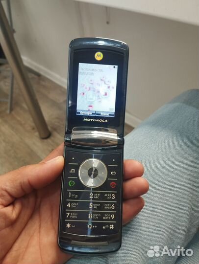 Motorola RAZR2 V8, 2 ГБ