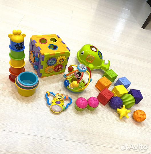 Детские развивающие игрушки пакетом