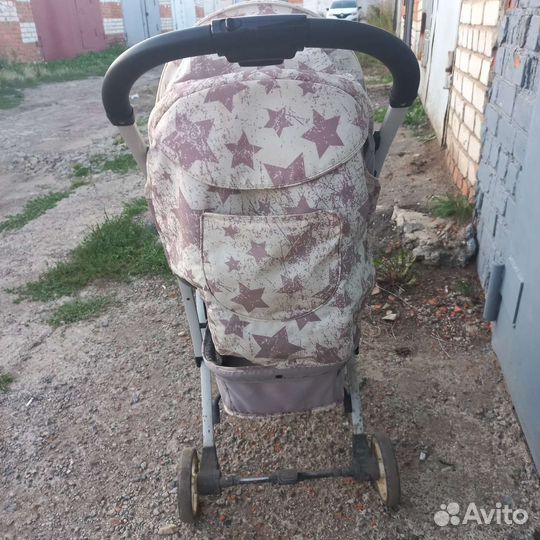 Прогулочная коляска