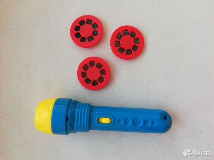 Детский проекционный фонарик