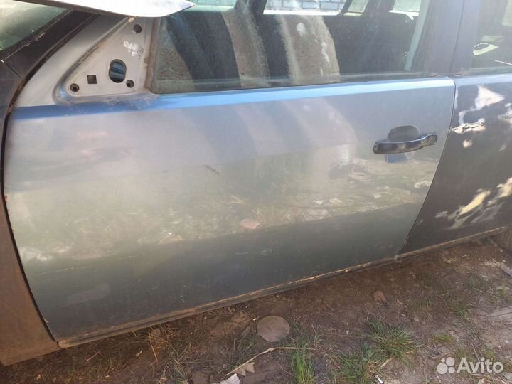 Дверь передняя левая Ford Mondeo 3