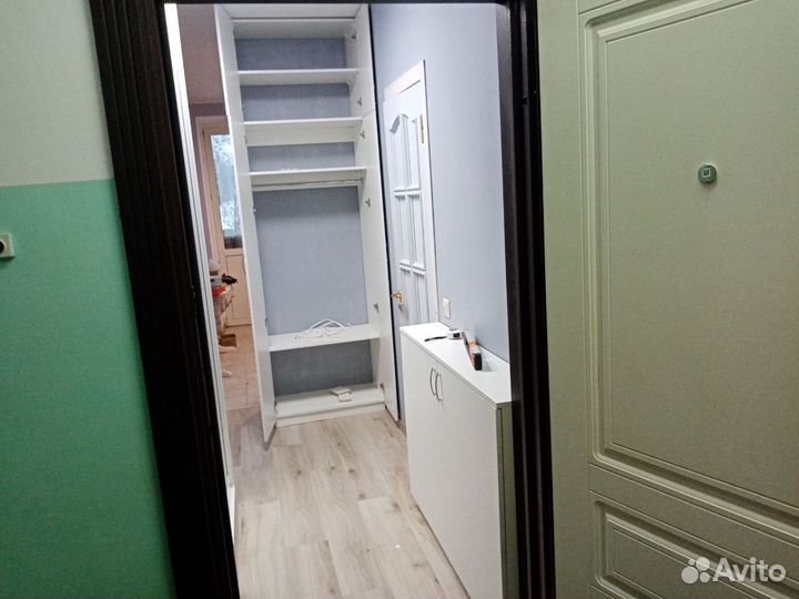 Шкаф распашной