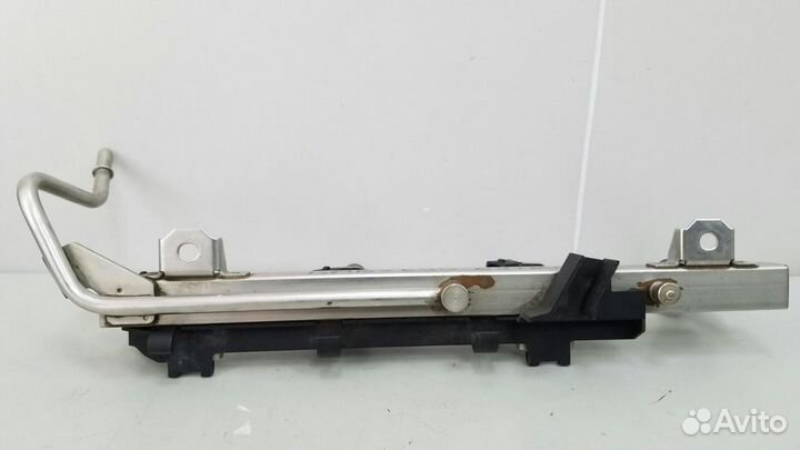 Топливная рампа с форсунками Bmw 3 E90 N46B20 2Л