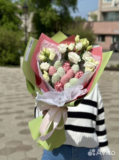 Букеты из клубник в шоколаде