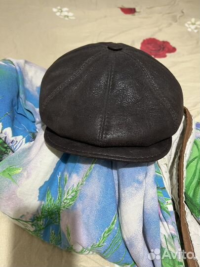 Мужская кожаная кепка
