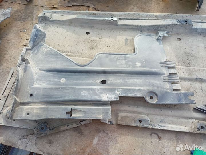 Защита днища задняя правая audi a4 b8 rest