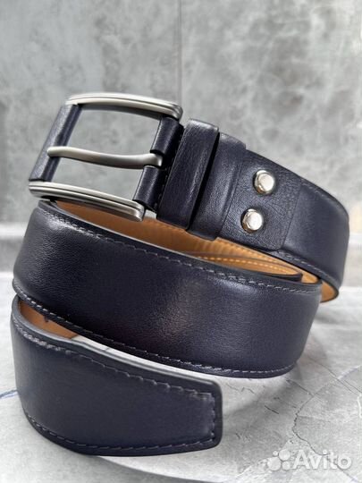 Мужской кожаный ремень ручной работы темно синий