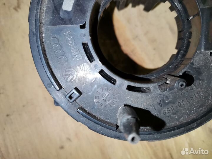 Шлейф подрулевой Audi A3 VW Golf Skoda Octavia