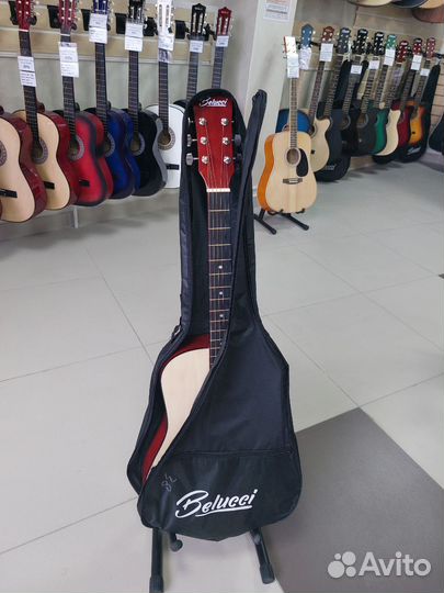 Гитара комплект (чехол, ремень, медиатор, струны)