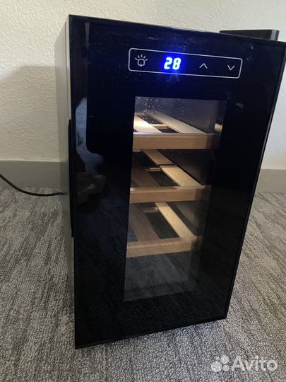 Шкаф для вина Gemlux