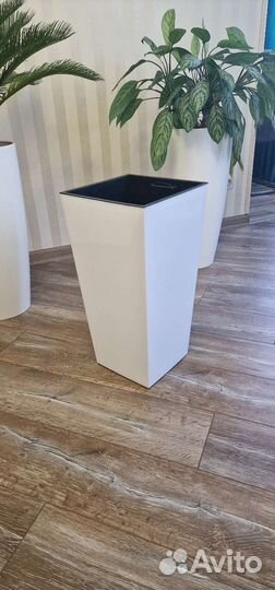 Кашпо горшок для цветов