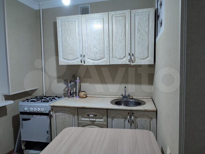 2-к. квартира, 46 м², 4/4 эт.