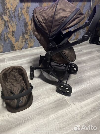 Коляска для кукол