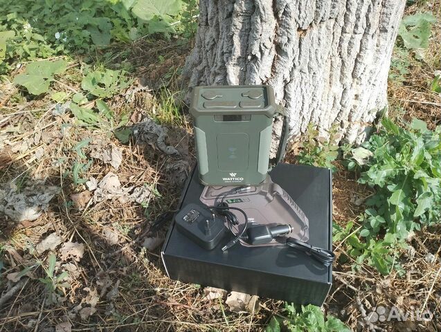 Power bank с авторозеткой