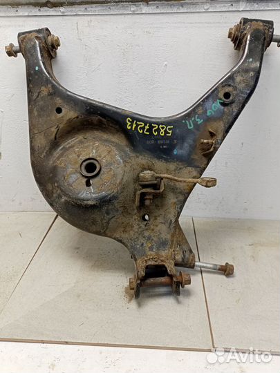 Рычаг задний нижний правый