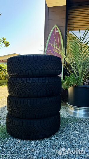 Pirelli Ice Zero 205/60 R16 96T