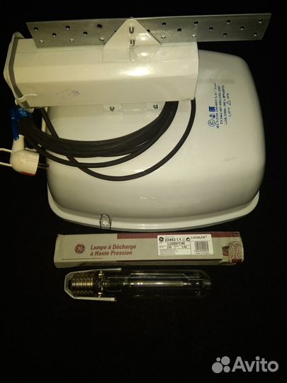 Светильник днат