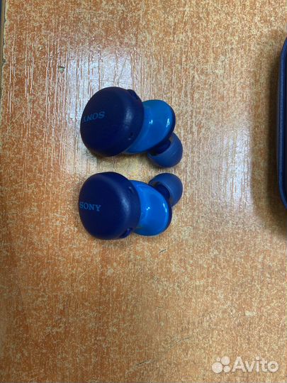 Беспроводные наушники sony wf-xb700