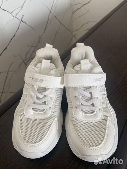 Кроссовки для девочки 31 размер
