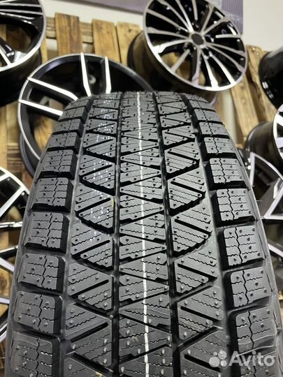 Bridgestone Blizzak DM-V3 235/55 R17 103T