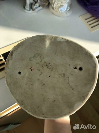 Статуэтки фарфоровые