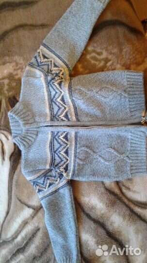 Продаю свитер
