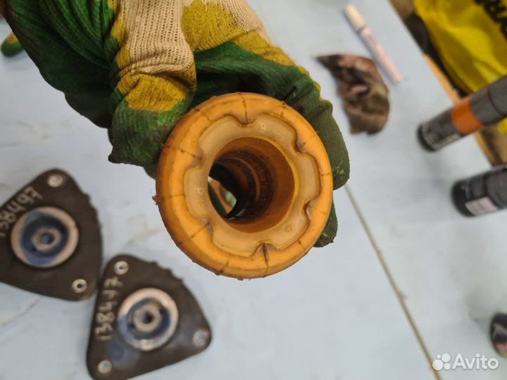 Отбойник амортизатора Ford Focus 3 1.6 2013