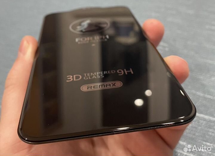 Защитные стёкла Remax для iPhone