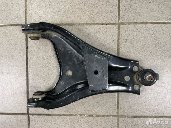 Рычаг передний левый Renault Duster K4M 1.6 2013