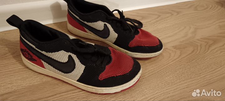 Кроссовки Nike летние