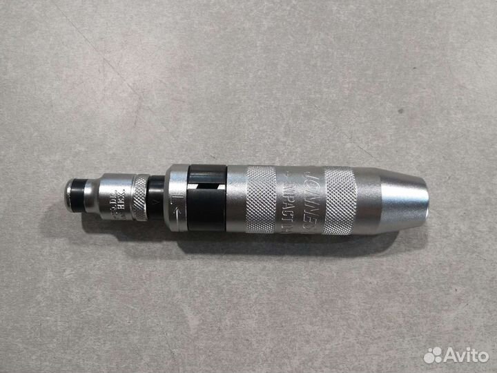 Отвертка ударная с битами PH и SL 5пр jonnesway