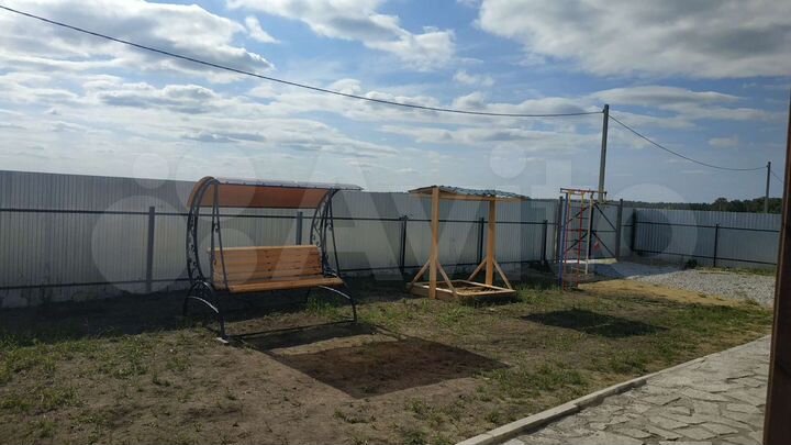 Коттедж 180 м² на участке 8 сот.