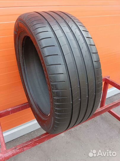 Bridgestone Alenza 001 285/45 R20