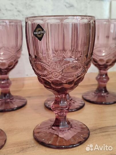 Набор бокалов из цветного стекла