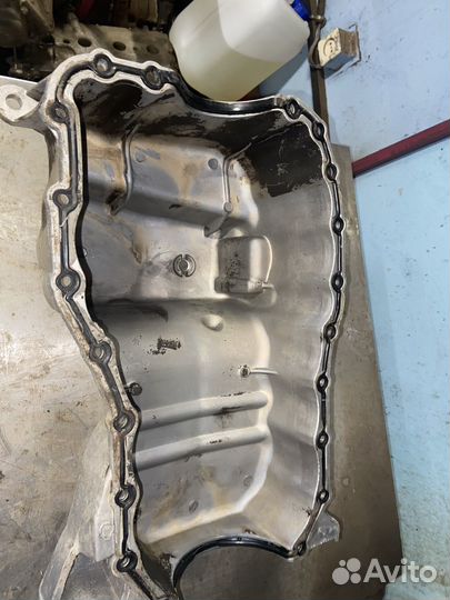 Поддон двигателя Renault Logan