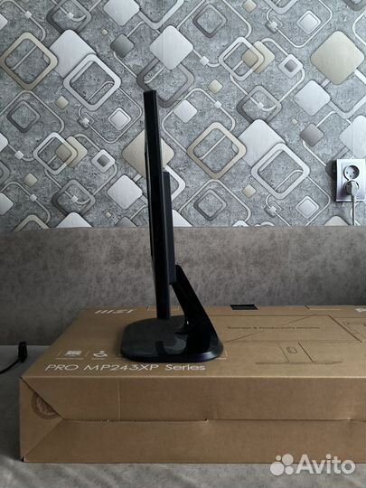 Монитор LG 20m47d