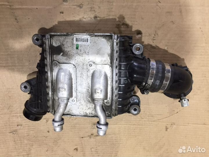 Интеркулер Jaguar F-Pace X761 3.0D