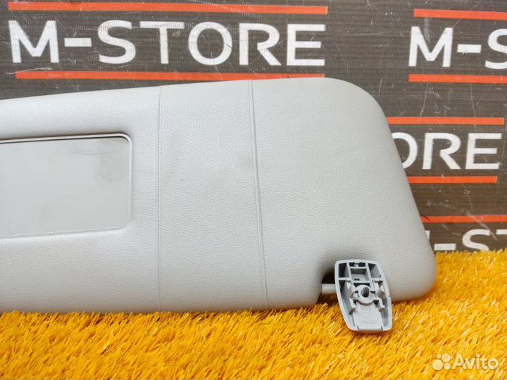 Козырек солнцезащитный передний правый Bmw