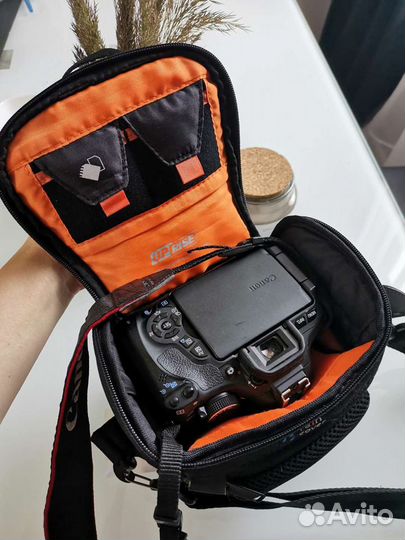 Зеркальный фотоаппарат canon EOS D600