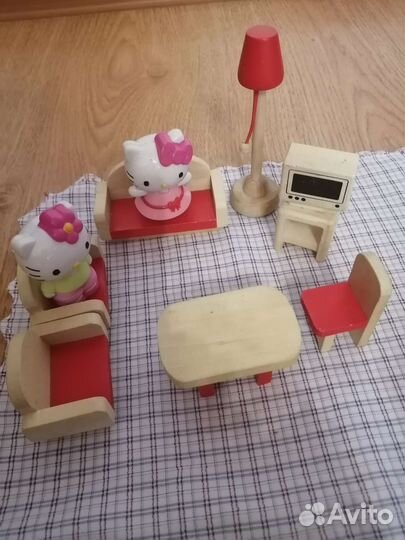 Игрушечная деревянная мебель-4 комн., лего-2 комп