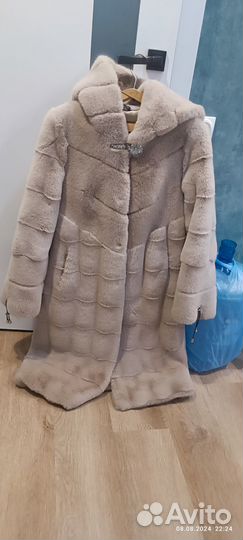 Шуба из эко меха