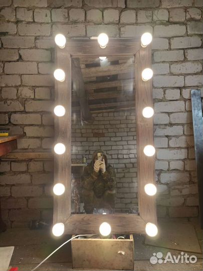 Гримерное зеркало