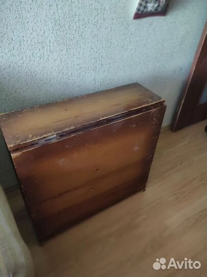 Стол книжка