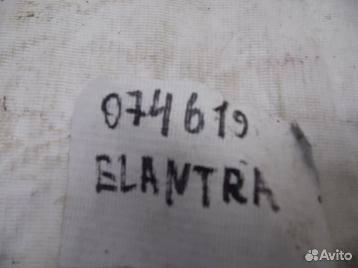 Рычаг стояночного тормоза Hyundai Elantra 2000-201