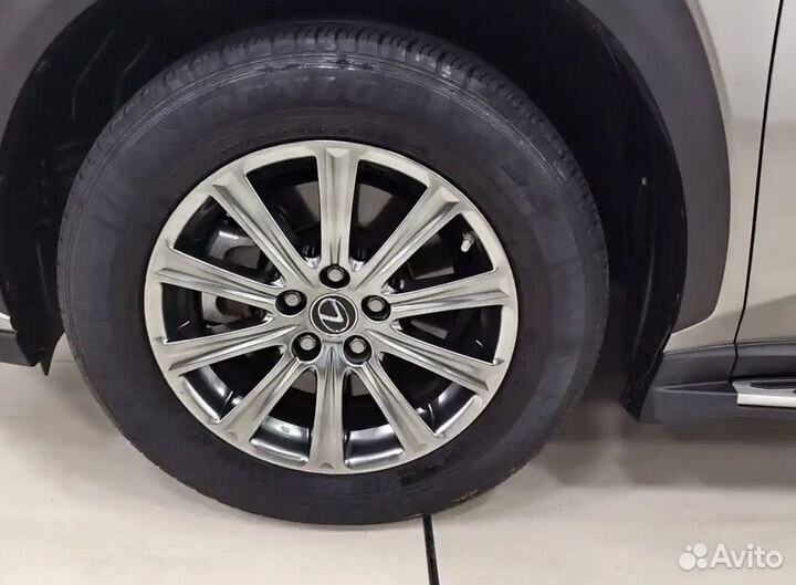 Lexus NX 2.0 AT, 2021, 33 500 км