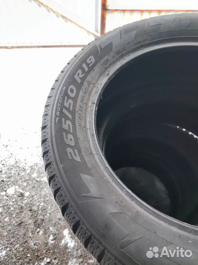 Triangle PL02 235/55 R19