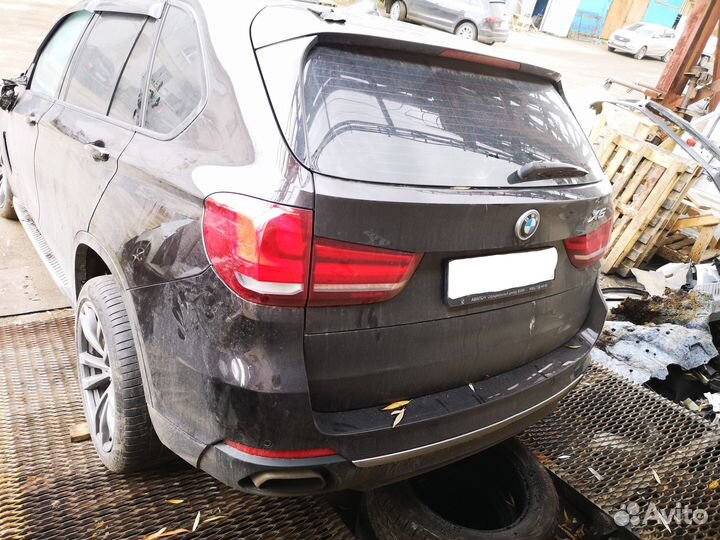 Разбор BMW X5 F15 50iX 4.4л N63 KR61 АКПП GA8HP70Z
