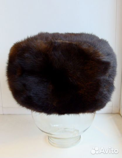 Шапки вязаные и меховые