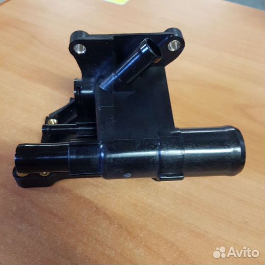 Фланец тройник Ford Focus 2 1.8/2.0, Mondeo 4