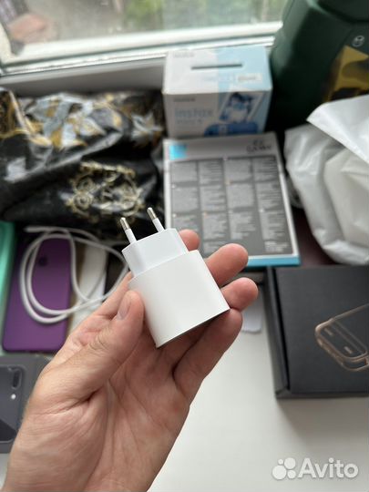 Зарядное устройство для iPhone